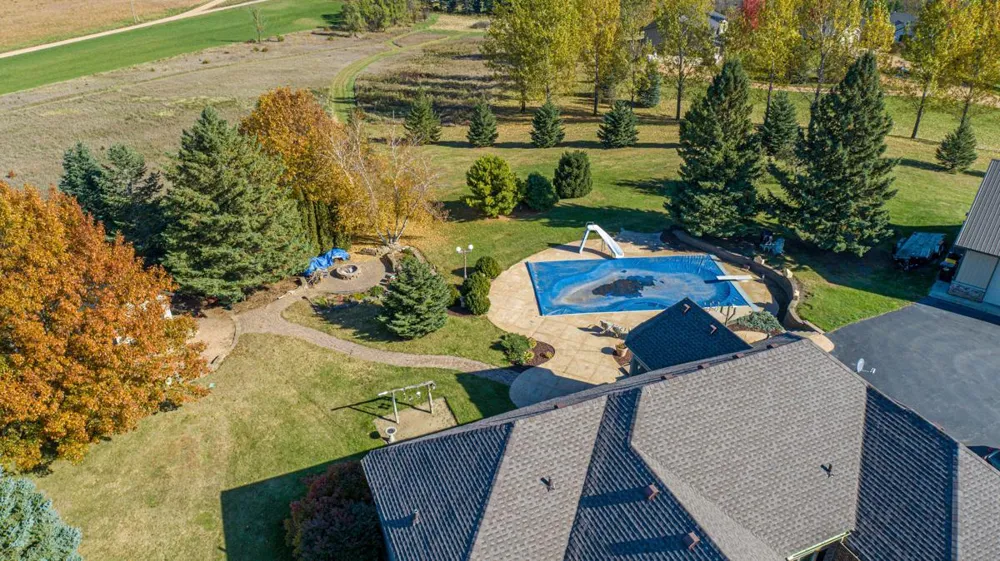 26721 Redwing Avenue New Prague, MN 56071