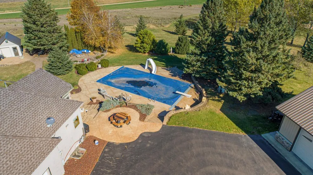 26721 Redwing Avenue New Prague, MN 56071