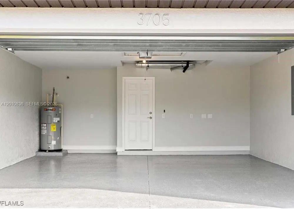 604 WILMINGTON Cape Coral, FL 33993