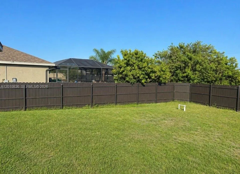 604 WILMINGTON Cape Coral, FL 33993