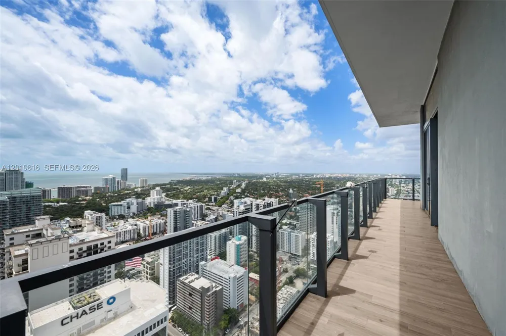 88 SW 7th St #PH4301 Miami, FL 33130