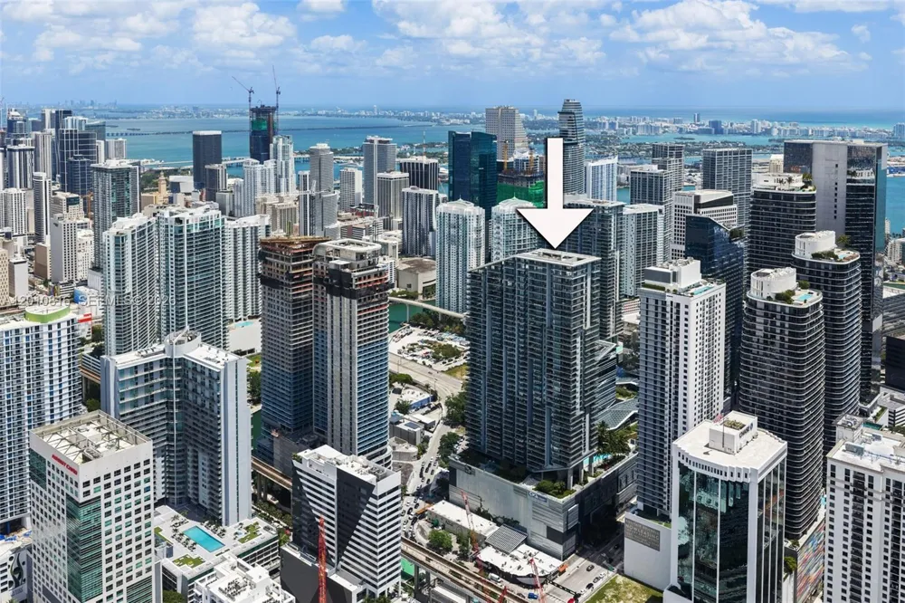 88 SW 7th St #PH4301 Miami, FL 33130