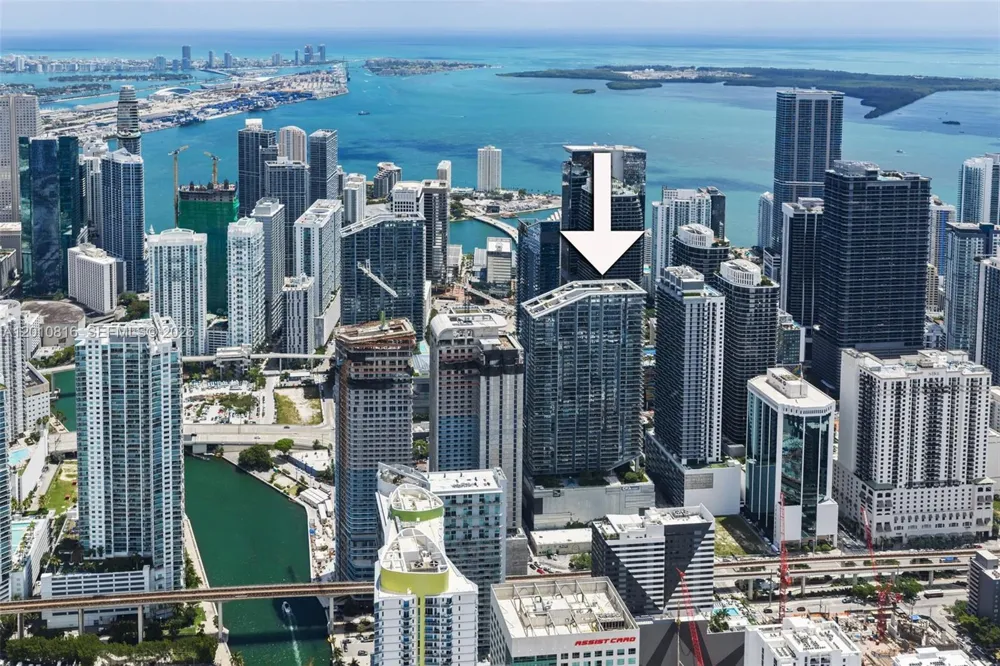 88 SW 7th St #PH4301 Miami, FL 33130