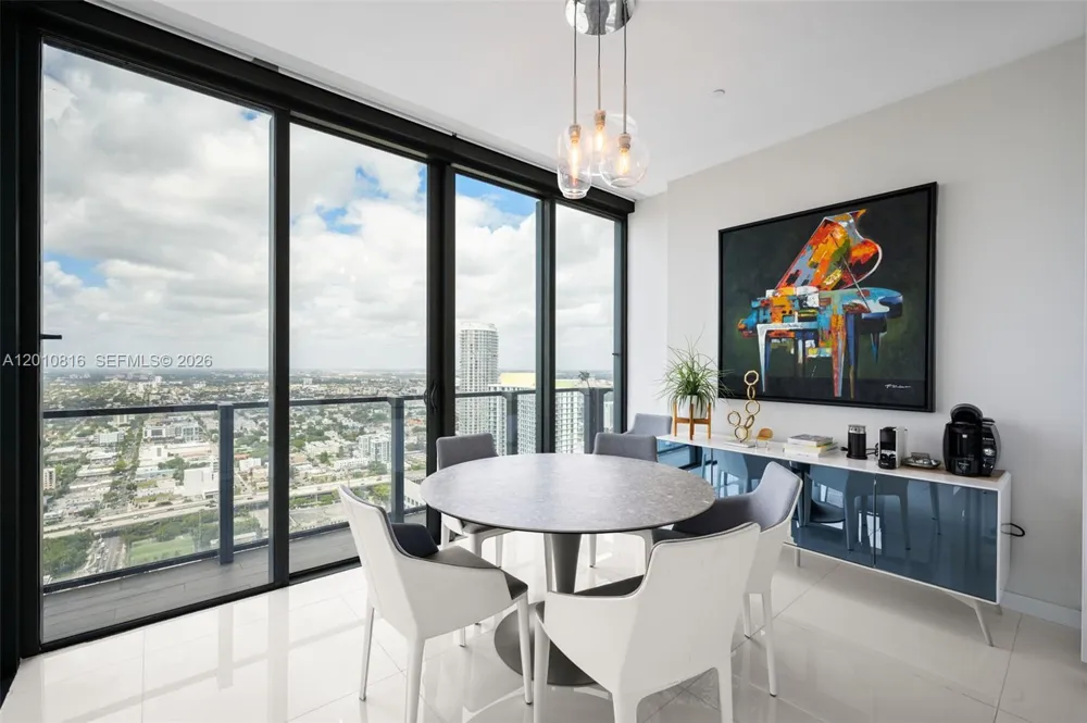 88 SW 7th St #PH4301 Miami, FL 33130