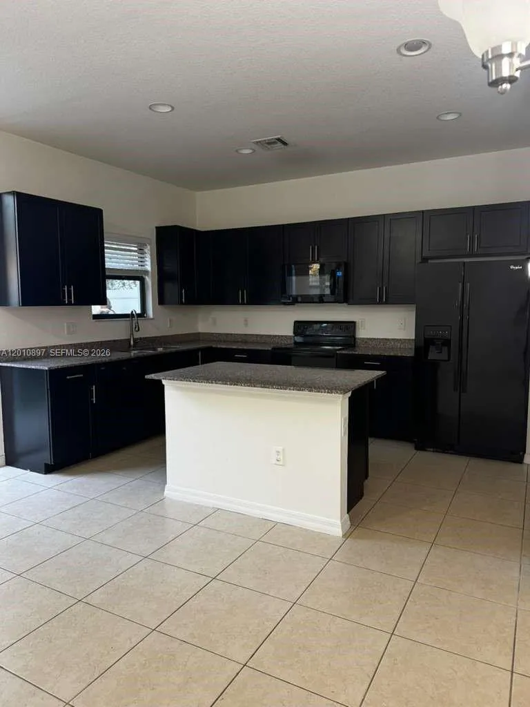 Address Not Shown Miami, FL 33179
