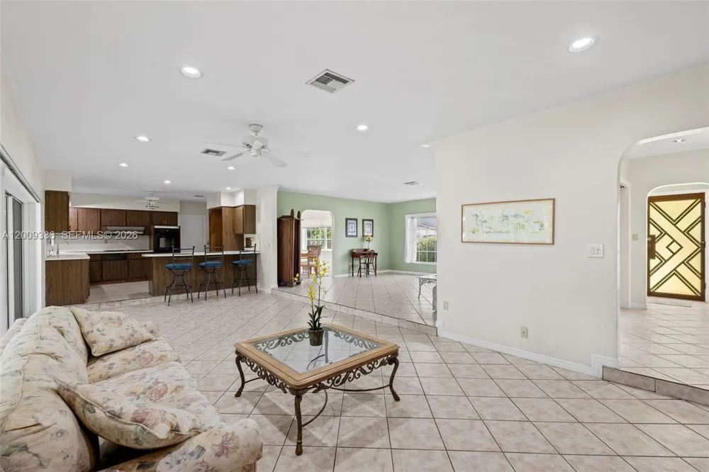 13730 SW 75th Ave Palmetto Bay, FL 33158