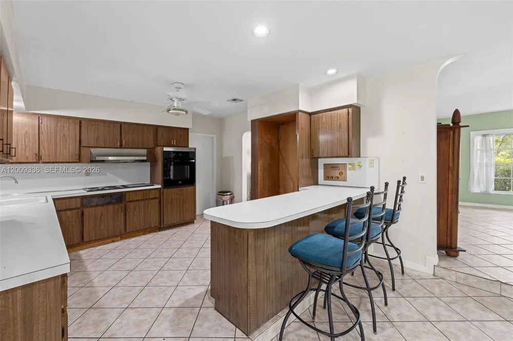 13730 SW 75th Ave Palmetto Bay, FL 33158