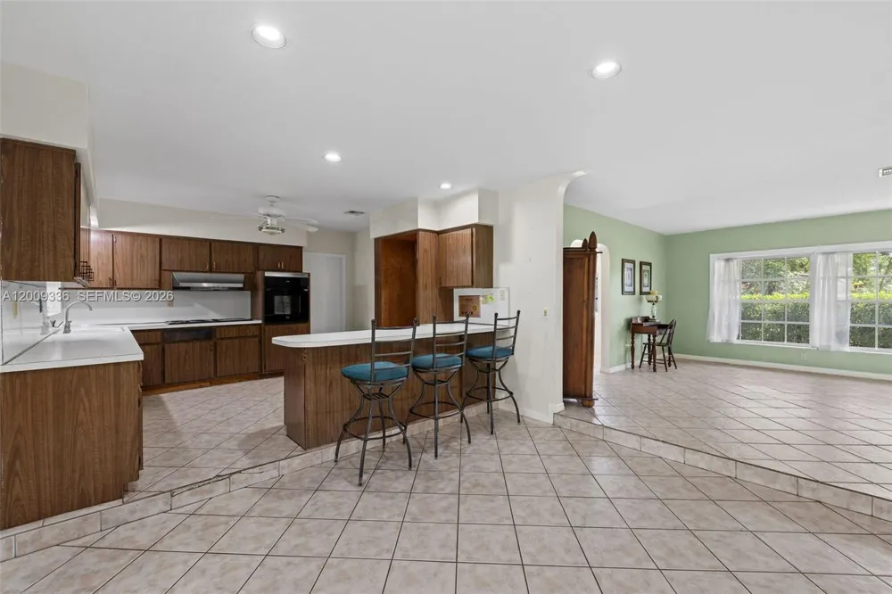 13730 SW 75th Ave Palmetto Bay, FL 33158