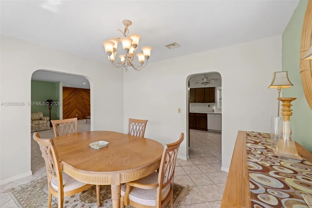 13730 SW 75th Ave Palmetto Bay, FL 33158