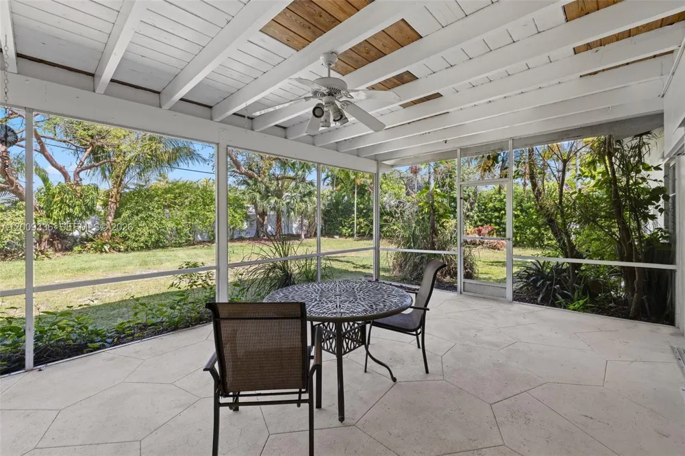 13730 SW 75th Ave Palmetto Bay, FL 33158