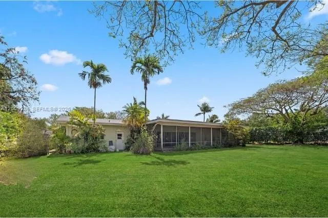 13730 SW 75th Ave Palmetto Bay, FL 33158