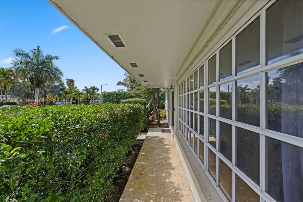 13730 SW 75th Ave Palmetto Bay, FL 33158