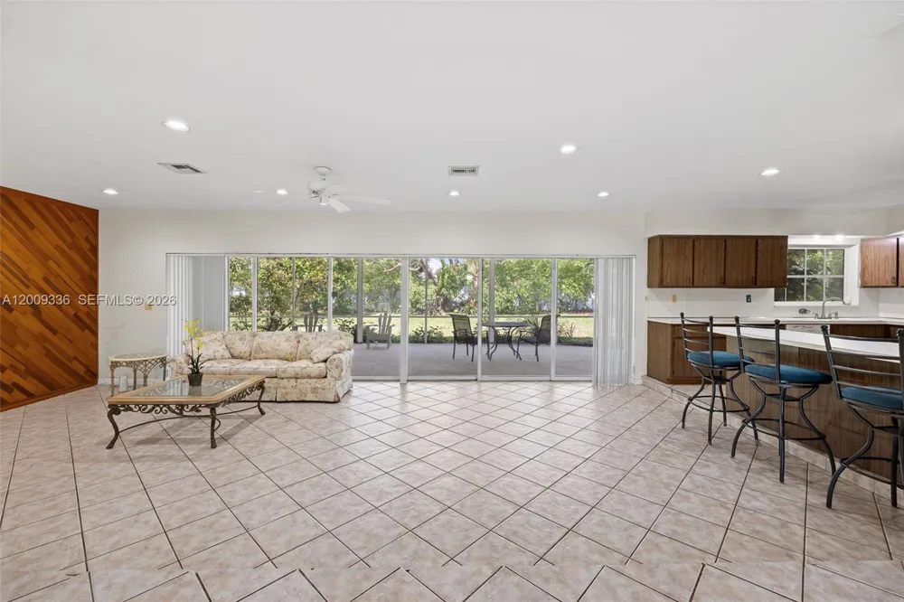 13730 SW 75th Ave Palmetto Bay, FL 33158