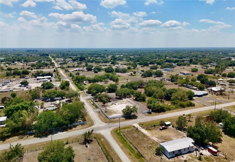 242 BALD CYPRESS AVE Clewiston, FL 33440