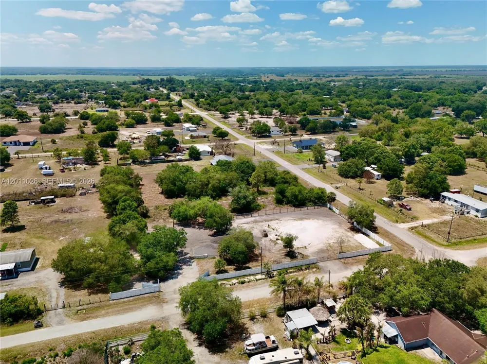 242 BALD CYPRESS AVE Clewiston, FL 33440