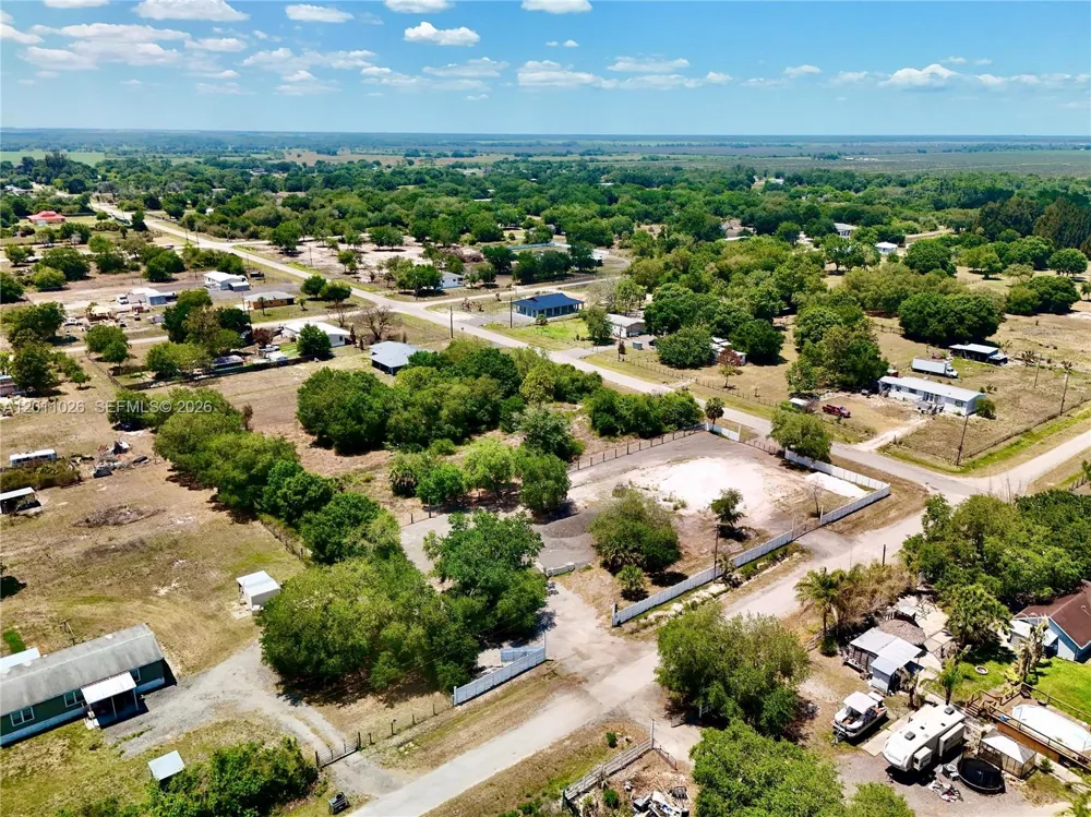 242 BALD CYPRESS AVE Clewiston, FL 33440