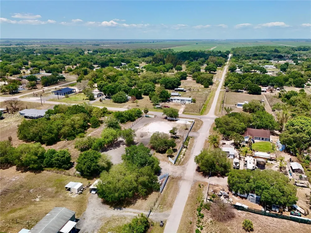 242 BALD CYPRESS AVE Clewiston, FL 33440