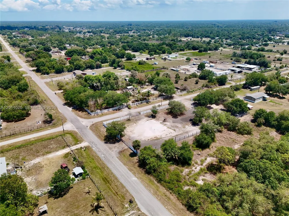 242 BALD CYPRESS AVE Clewiston, FL 33440