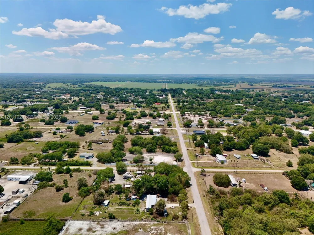 242 BALD CYPRESS AVE Clewiston, FL 33440