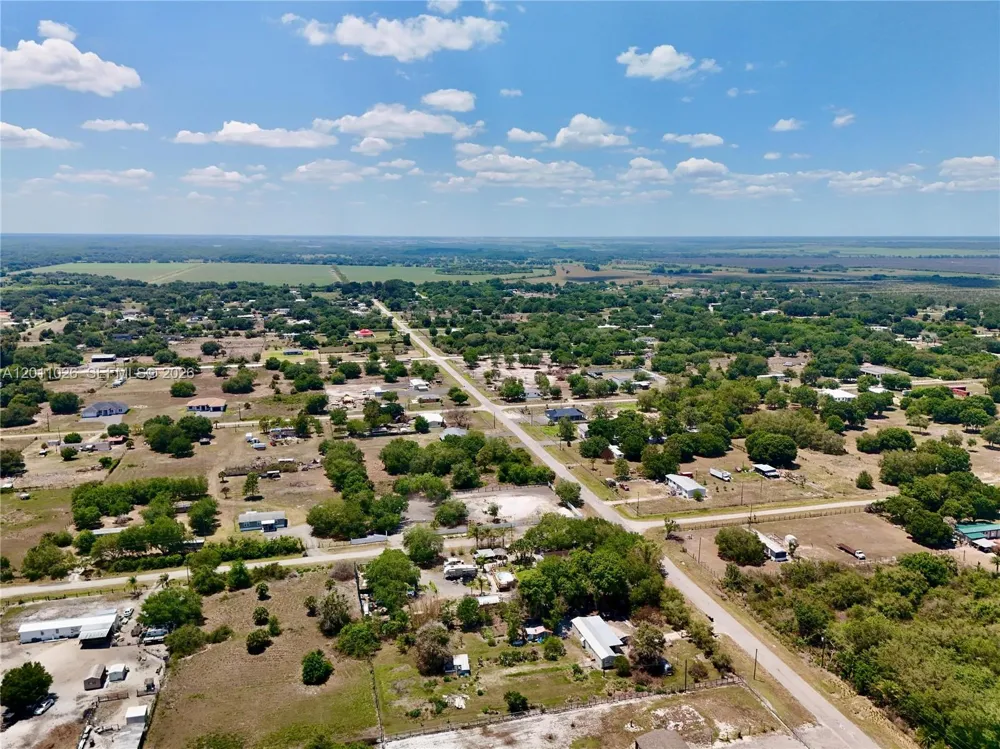 242 BALD CYPRESS AVE Clewiston, FL 33440
