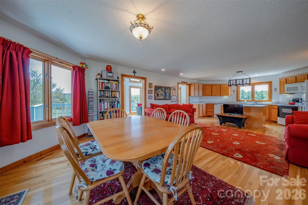 216 Deer Track Lane Sparta, NC 28675