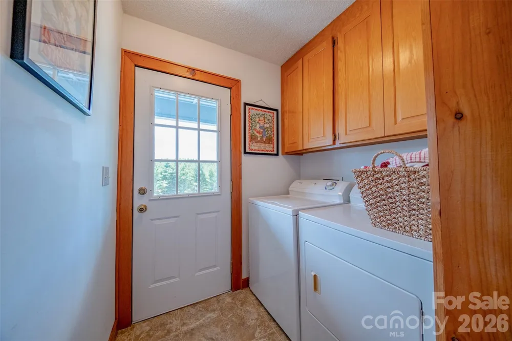 216 Deer Track Lane Sparta, NC 28675