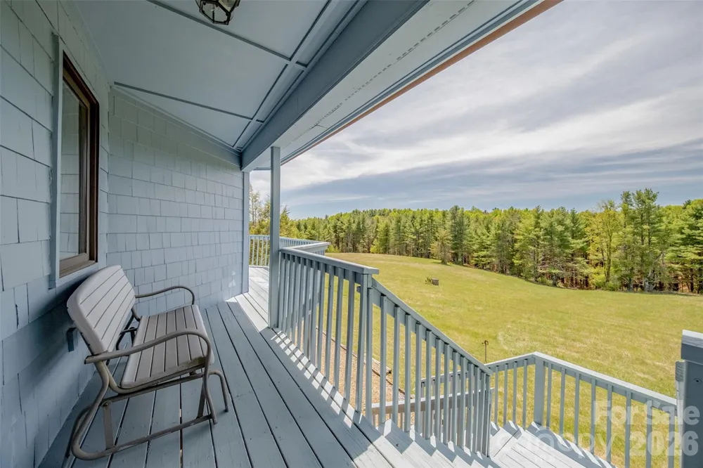 216 Deer Track Lane Sparta, NC 28675