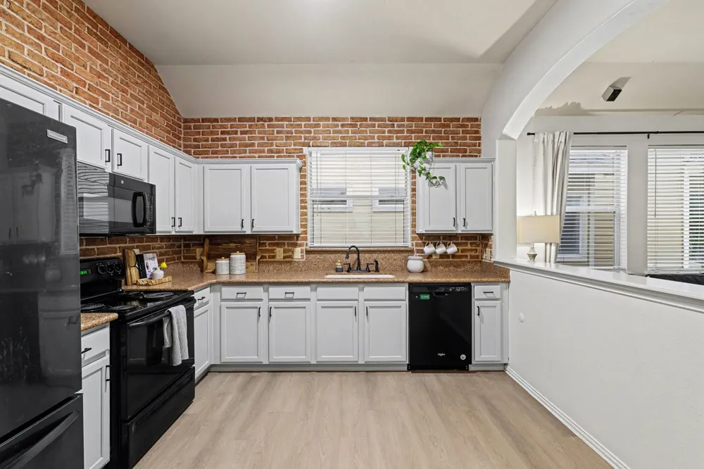 10013 Lexington Drive Providence Village, TX 76227