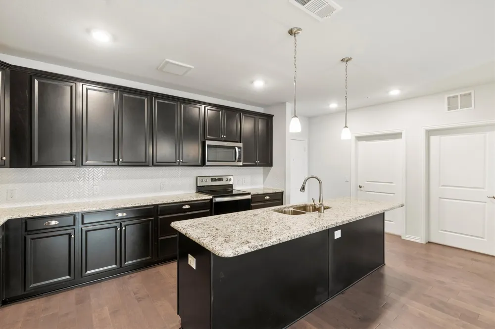 651 Watters Road #7202 Allen, TX 75013