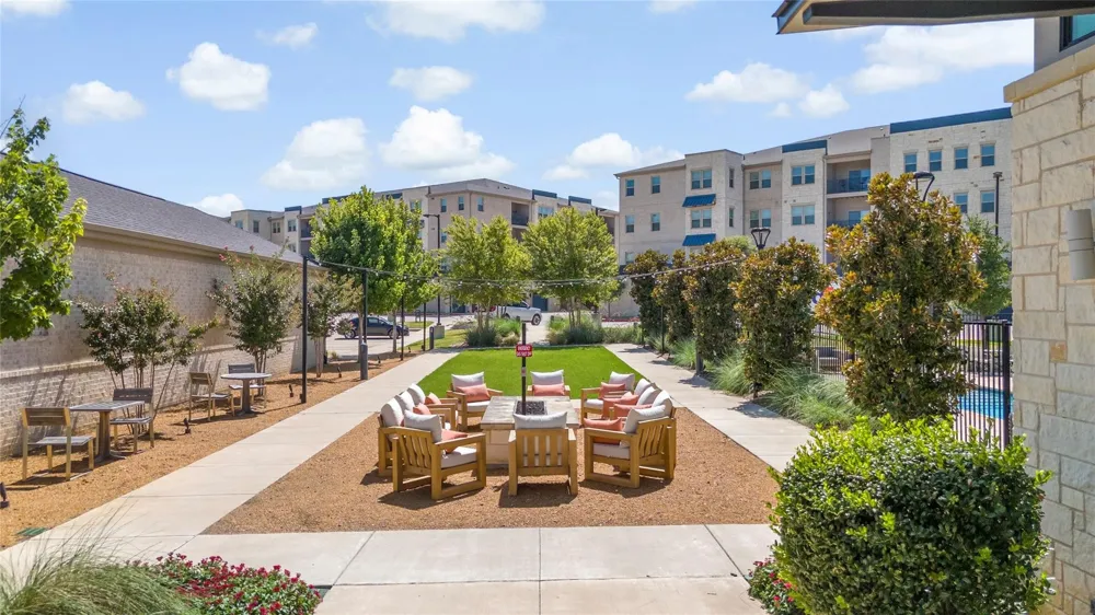 651 Watters Road #7202 Allen, TX 75013