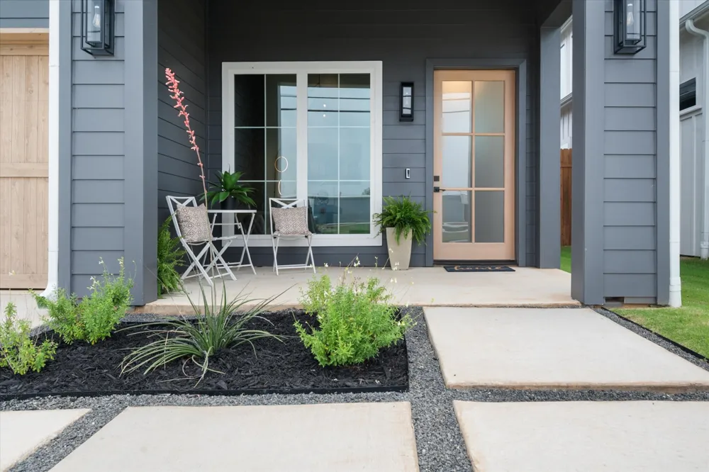 204 Pine Street Roanoke, TX 76262