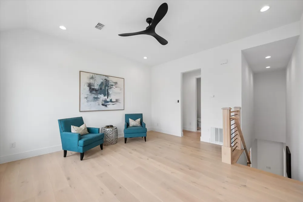 204 Pine Street Roanoke, TX 76262