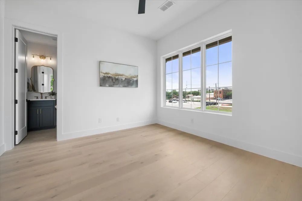 204 Pine Street Roanoke, TX 76262