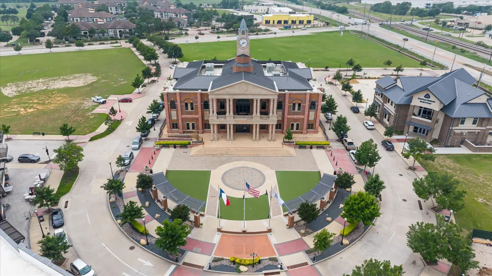 204 Pine Street Roanoke, TX 76262