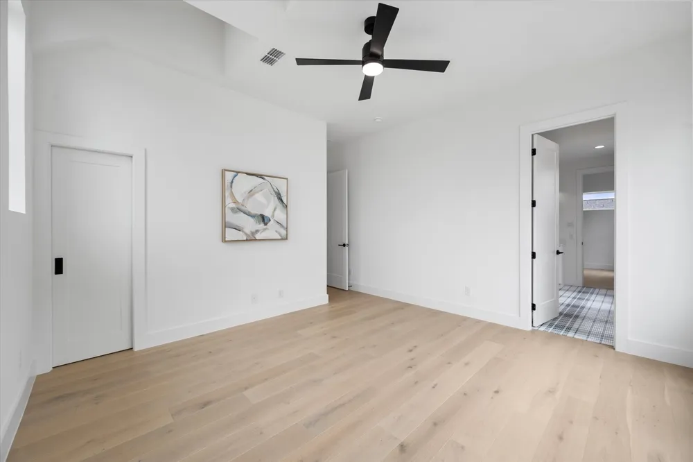 204 Pine Street Roanoke, TX 76262