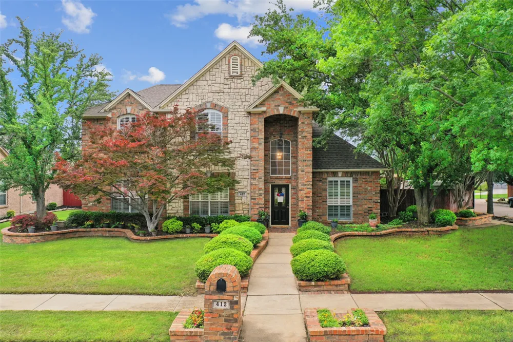 412 Vasey Oak Drive Keller, TX 76248