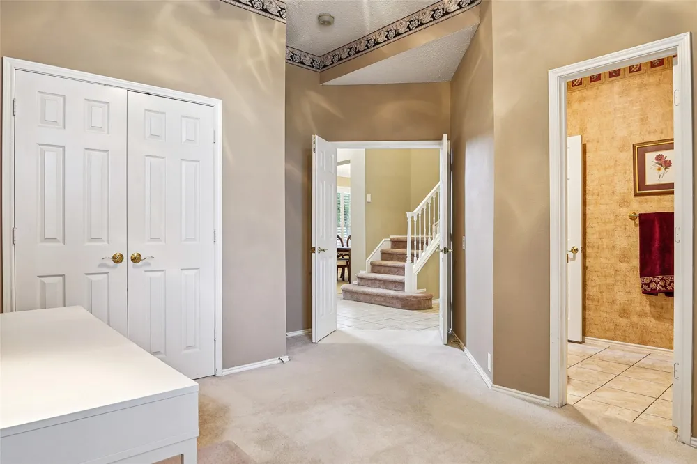 412 Vasey Oak Drive Keller, TX 76248
