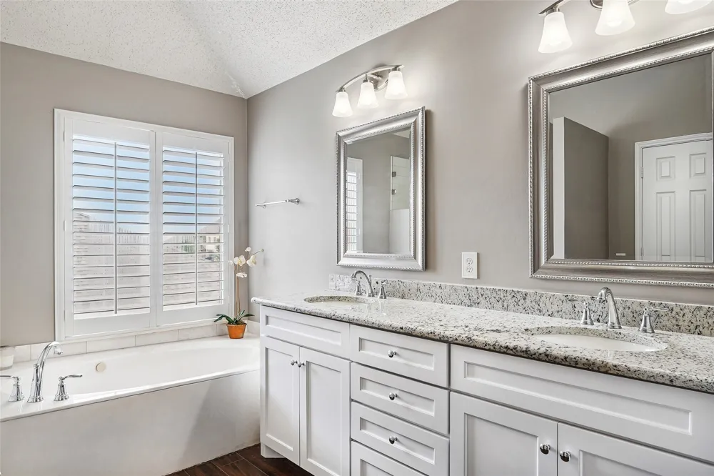 412 Vasey Oak Drive Keller, TX 76248