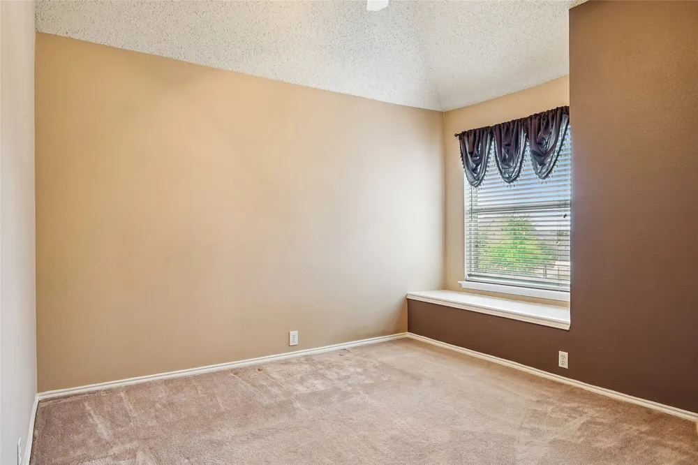 412 Vasey Oak Drive Keller, TX 76248
