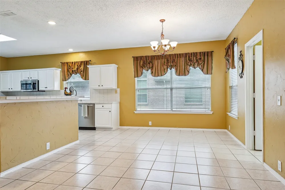 412 Vasey Oak Drive Keller, TX 76248