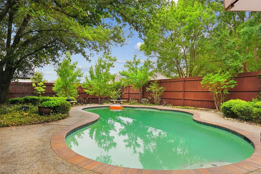 412 Vasey Oak Drive Keller, TX 76248