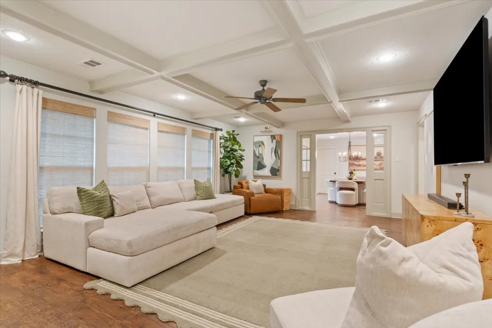 402 Shadow Mountain Drive Woodway, TX 76712
