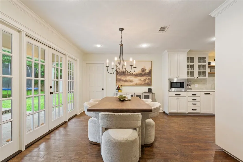 402 Shadow Mountain Drive Woodway, TX 76712