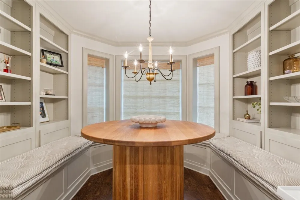 402 Shadow Mountain Drive Woodway, TX 76712