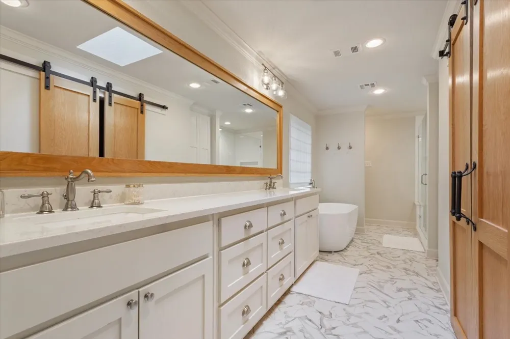 402 Shadow Mountain Drive Woodway, TX 76712