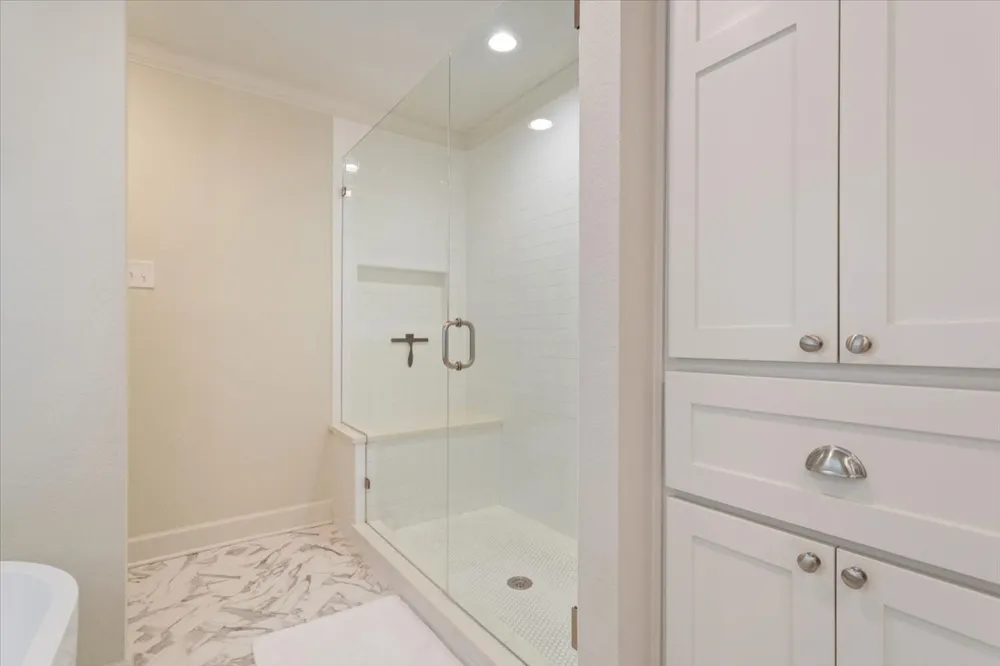 402 Shadow Mountain Drive Woodway, TX 76712