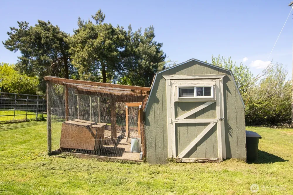 3001 Pullman Albion Road Pullman, WA 99163
