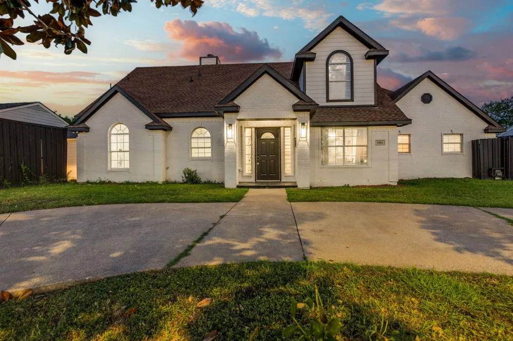 3304 Inwood Road Dallas, TX 75235