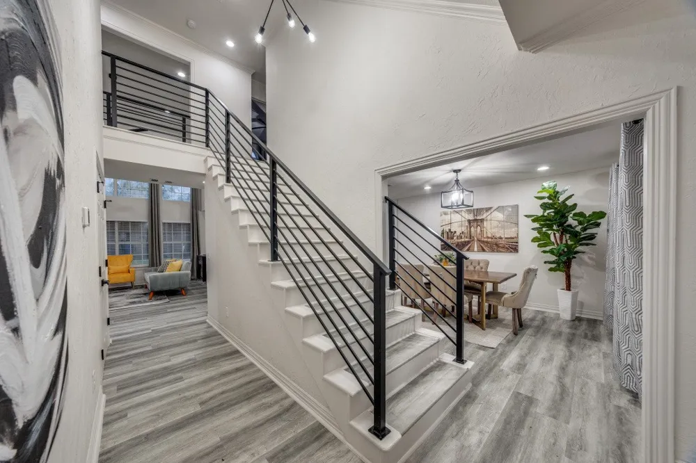 3304 Inwood Road Dallas, TX 75235