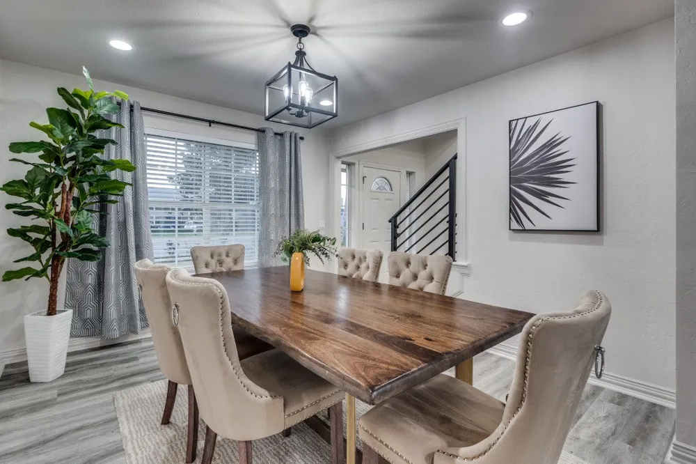 3304 Inwood Road Dallas, TX 75235